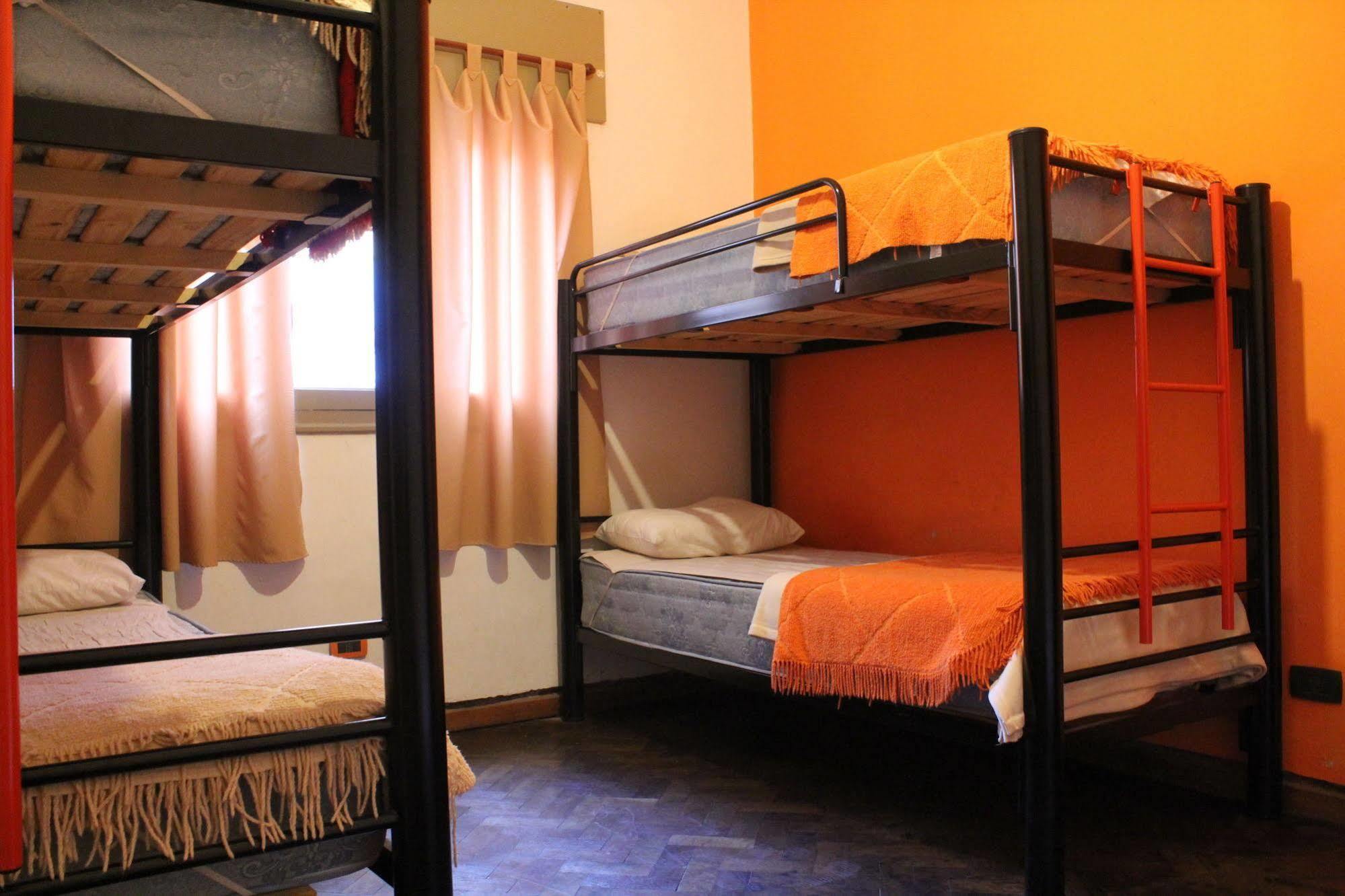 Turning Point Hostel Córdoba Eksteriør billede